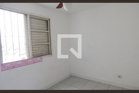 Quarto 2 de apartamento para alugar com 2 quartos, 54m² em Parque Pirajussara, Embu das Artes