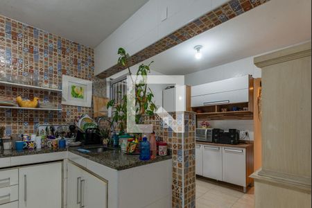 Casa de condomínio à venda com 180m², 3 quartos e 1 vaga Casa de condomínio à venda com 180m², 3 quartos e 1 vagaCozinha