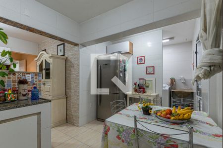 Casa de condomínio à venda com 180m², 3 quartos e 1 vaga Casa de condomínio à venda com 180m², 3 quartos e 1 vagaCozinha