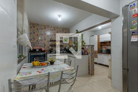 Casa de condomínio à venda com 180m², 3 quartos e 1 vaga Casa de condomínio à venda com 180m², 3 quartos e 1 vagaCozinha