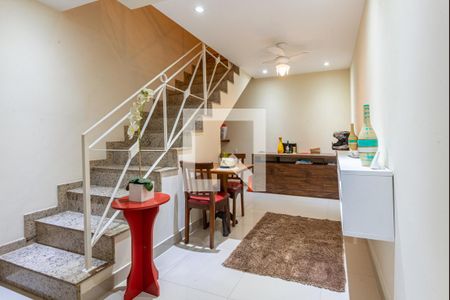 Sala de casa de condomínio à venda com 3 quartos, 180m² em Freguesia (jacarepaguá), Rio de Janeiro