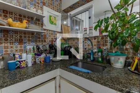 Casa de condomínio à venda com 180m², 3 quartos e 1 vaga Casa de condomínio à venda com 180m², 3 quartos e 1 vagaCozinha