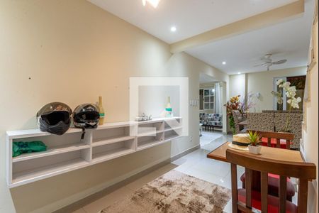 Sala de casa de condomínio à venda com 3 quartos, 180m² em Freguesia (jacarepaguá), Rio de Janeiro