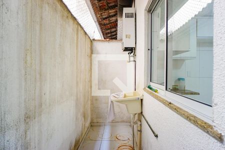 Casa de condomínio para alugar com 200m², 3 quartos e 1 vagaCozinha e Área de Serviço