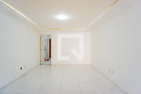 Casa de condomínio para alugar com 200m², 3 quartos e 1 vagaSala