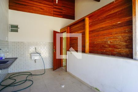Casa de condomínio para alugar com 200m², 3 quartos e 1 vagaVaranda