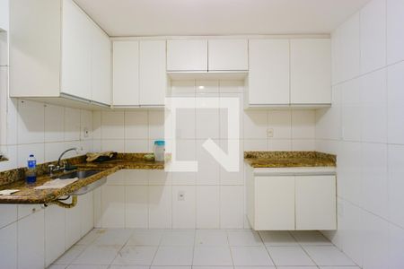 Casa de condomínio para alugar com 200m², 3 quartos e 1 vagaCozinha e Área de Serviço