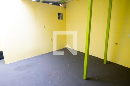 Quintal de casa para alugar com 1 quarto, 50m² em Parque Ipê, São Paulo