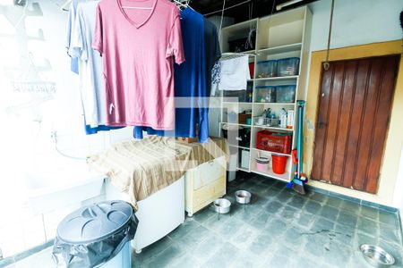 Casa à venda com 450m², 3 quartos e 4 vagas Casa à venda com 450m², 3 quartos e 4 vagasÁrea de Serviço