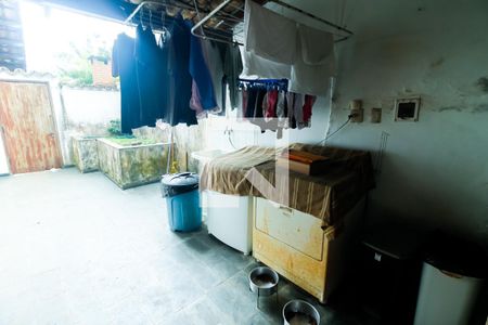 Casa à venda com 450m², 3 quartos e 4 vagas Casa à venda com 450m², 3 quartos e 4 vagasÁrea de Serviço