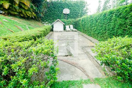 Casa à venda com 450m², 3 quartos e 4 vagas Casa à venda com 450m², 3 quartos e 4 vagasQuintal