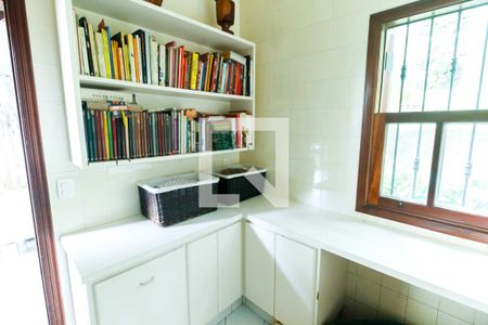 Casa à venda com 450m², 3 quartos e 4 vagas Casa à venda com 450m², 3 quartos e 4 vagasDetalhe da area de serviço