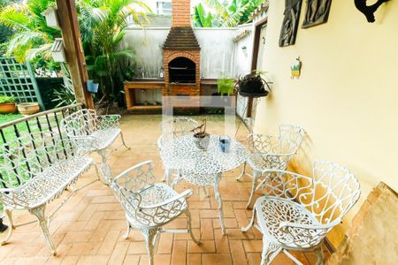 Casa à venda com 450m², 3 quartos e 4 vagas Casa à venda com 450m², 3 quartos e 4 vagasChurrasqueira