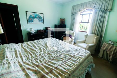 Casa à venda com 450m², 3 quartos e 4 vagas Casa à venda com 450m², 3 quartos e 4 vagasSuíte 1