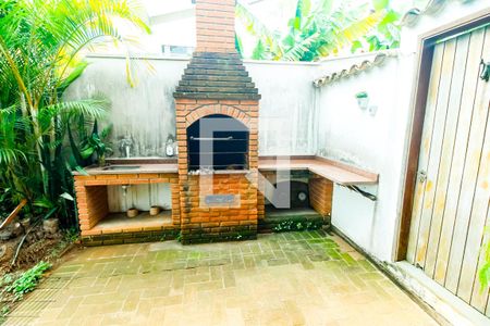 Casa à venda com 450m², 3 quartos e 4 vagas Casa à venda com 450m², 3 quartos e 4 vagasChurrasqueira