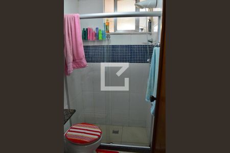 Apartamento à venda com 51m², 2 quartos e 1 vagaDetalhe banheiro