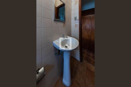 Lavabo de casa à venda com 3 quartos, 70m² em Vila Darli, São Paulo