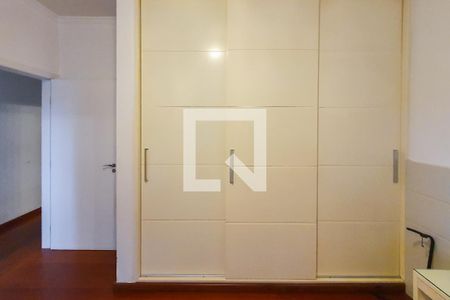Apartamento à venda com 68m², 2 quartos e 1 vagaQuarto 2