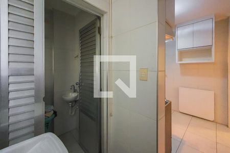 Apartamento à venda com 68m², 2 quartos e 1 vagaÁrea de Serviço