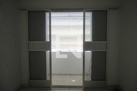 Sala de apartamento para alugar com 2 quartos, 55m² em Galo Branco, São Gonçalo