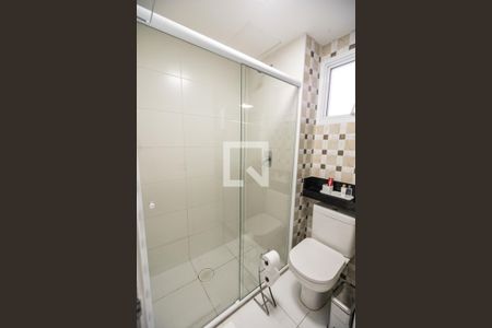 banheiro  de apartamento para alugar com 1 quarto, 32m² em Bela Vista, São Paulo