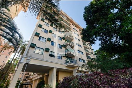 Apartamento para alugar com 100m², 2 quartos e 1 vaga Apartamento para alugar com 100m², 2 quartos e 1 vagaFachada