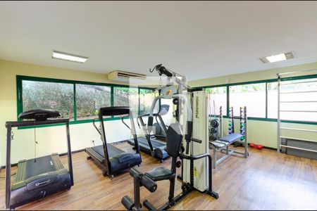Apartamento para alugar com 100m², 2 quartos e 1 vaga Apartamento para alugar com 100m², 2 quartos e 1 vagaÁrea de Serviço