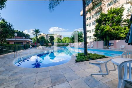Apartamento para alugar com 100m², 2 quartos e 1 vaga Apartamento para alugar com 100m², 2 quartos e 1 vagaÁrea de Serviço
