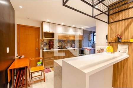 Apartamento para alugar com 100m², 2 quartos e 1 vaga Apartamento para alugar com 100m², 2 quartos e 1 vagaCozinha