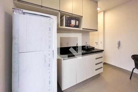 Cozinha de kitnet/studio para alugar com 1 quarto, 26m² em Indianópolis, São Paulo