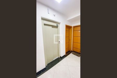 Apartamento para alugar com 55m², 2 quartos e 1 vagaElevador