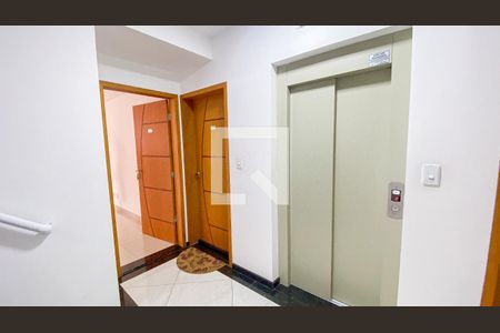 Apartamento para alugar com 55m², 2 quartos e 1 vagaElevador
