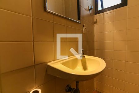 Apartamento à venda com 186m², 3 quartos e 2 vagas Apartamento à venda com 186m², 3 quartos e 2 vagasBanheiro de Serviço