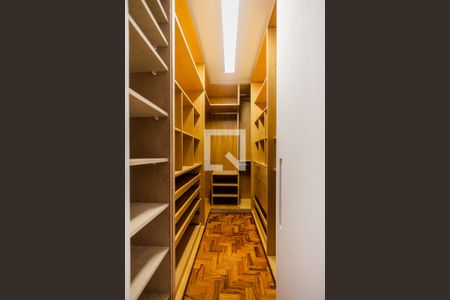 Apartamento para alugar com 186m², 2 quartos e 1 vagaCloset da suíte 2