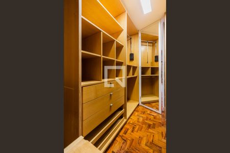 Apartamento para alugar com 186m², 2 quartos e 1 vagaCloset da suíte 2