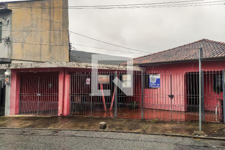 Casa à venda com 107m², 3 quartos e 3 vagasFachada