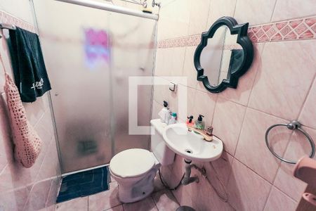 Casa à venda com 107m², 3 quartos e 3 vagasBanheiro