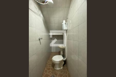 Casa à venda com 80m², 2 quartos e 1 vaga Casa à venda com 80m², 2 quartos e 1 vagaBanheiro de serviço