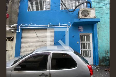Casa à venda com 80m², 2 quartos e 1 vaga Casa à venda com 80m², 2 quartos e 1 vagaFachada + Placa