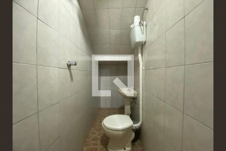 Casa à venda com 80m², 2 quartos e 1 vaga Casa à venda com 80m², 2 quartos e 1 vagaBanheiro de serviço