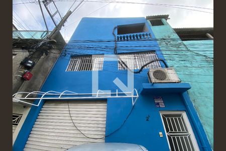 Casa à venda com 80m², 2 quartos e 1 vaga Casa à venda com 80m², 2 quartos e 1 vagaFachada