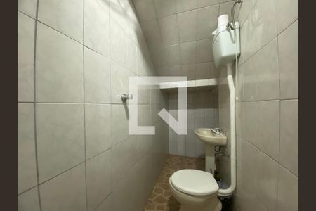 Casa à venda com 80m², 2 quartos e 1 vaga Casa à venda com 80m², 2 quartos e 1 vagaBanheiro de serviço