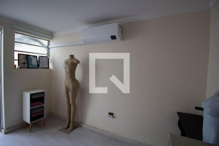 Casa de condomínio à venda com 100m², 3 quartos e 2 vagasSuíte