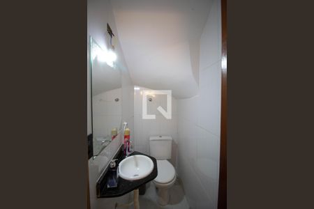 Casa de condomínio à venda com 100m², 3 quartos e 2 vagasLavabo