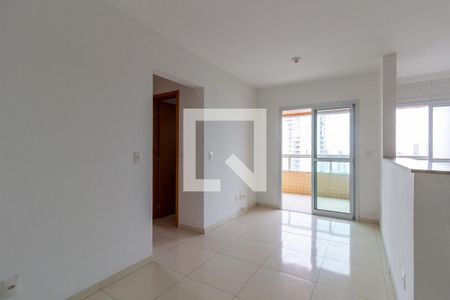 Sala de apartamento para alugar com 2 quartos, 115m² em Guilhermina, Praia Grande