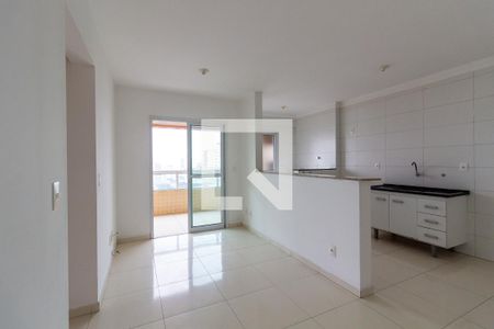 Sala de apartamento para alugar com 2 quartos, 115m² em Guilhermina, Praia Grande