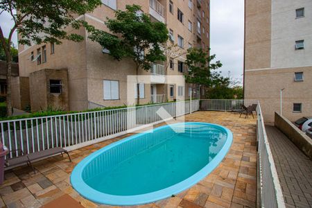 Apartamento para alugar com 60m², 2 quartos e sem vagaÁrea comum - Piscina