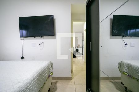 Quarto 1 de apartamento para alugar com 2 quartos, 42m² em Vila Nova Cachoeirinha, São Paulo