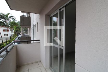 Varanda da sala de apartamento para alugar com 3 quartos, 89m² em Jardim Luanda, São Paulo