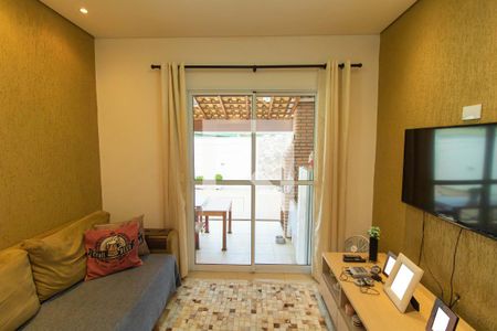 Sala de TV de casa de condomínio para alugar com 3 quartos, 125m² em Parque Rincão, Cotia